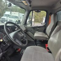 2020 Freightliner M2 106
