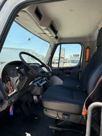 2016 Freightliner M2 106