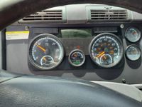 2020 Freightliner CASCADIA 125