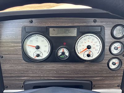 2020 Freightliner 122SD