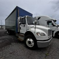 2017 Freightliner M2 106
