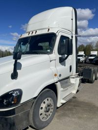 2016 Freightliner CASCADIA 125