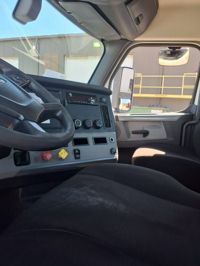 2020 Freightliner NEW CASCADIA 126