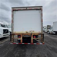 2019 Freightliner M2 106