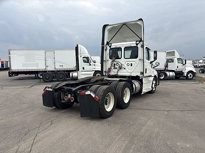 2021 Freightliner NEW CASCADIA PX12664