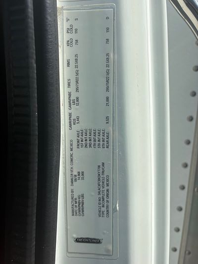 2019 Freightliner M2 106