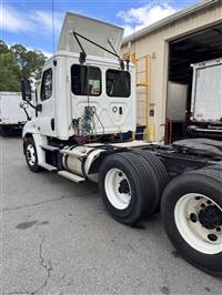 2019 Freightliner CASCADIA 125