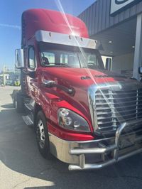2020 Freightliner CASCADIA 125