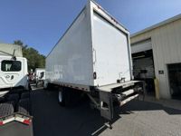 2018 Freightliner FLT8664T