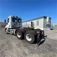 2016 Freightliner CASCADIA 113