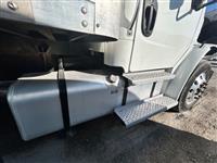 2016 Freightliner M2 106