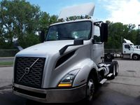 2019 Volvo VNL64T-300