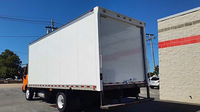 2020 Hino 195