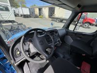 2020 Freightliner M2 106