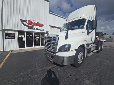 2019 Freightliner CASCADIA 125