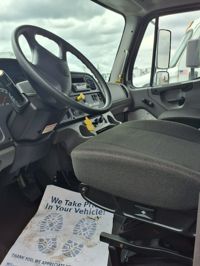 2016 Freightliner M2 106