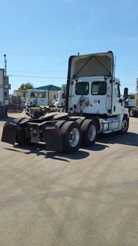 2019 Freightliner CASCADIA 125