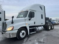 2018 Freightliner CASCADIA 125