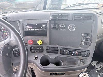 2017 Freightliner CASCADIA 125