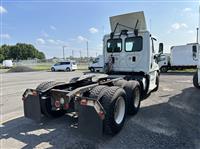 2016 Freightliner CASCADIA 125