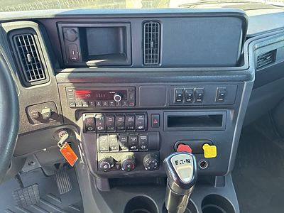 2020 International LT625
