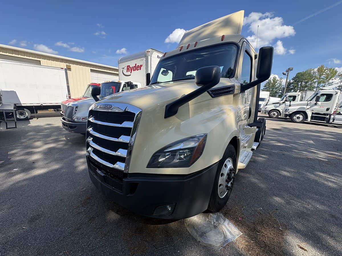 2019 Freightliner NEW CASCADIA PX12664