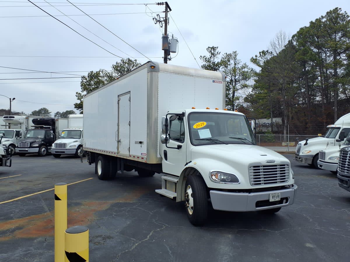2019 Freightliner M2 106