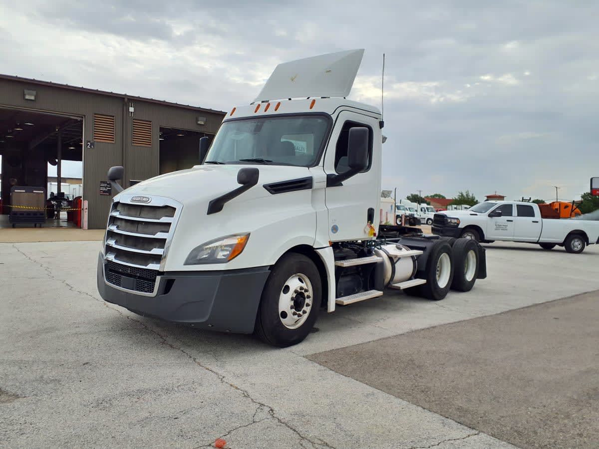 2018 Freightliner NEW CASCADIA PX12664