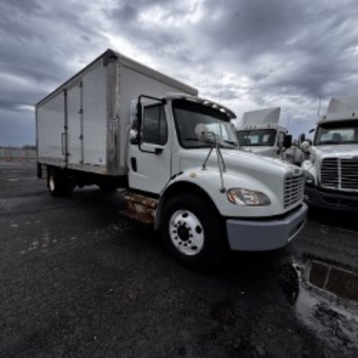 2019 Freightliner M2 106