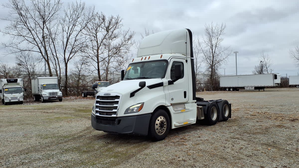 2019 Freightliner NEW CASCADIA PX12664