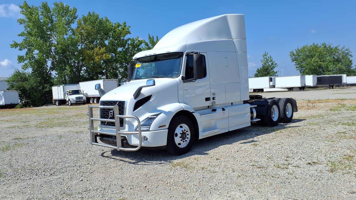 2020 Volvo VNR64T-640
