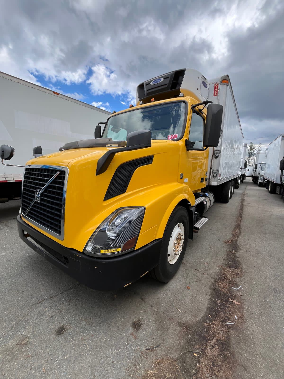 2016 Volvo VNL64T