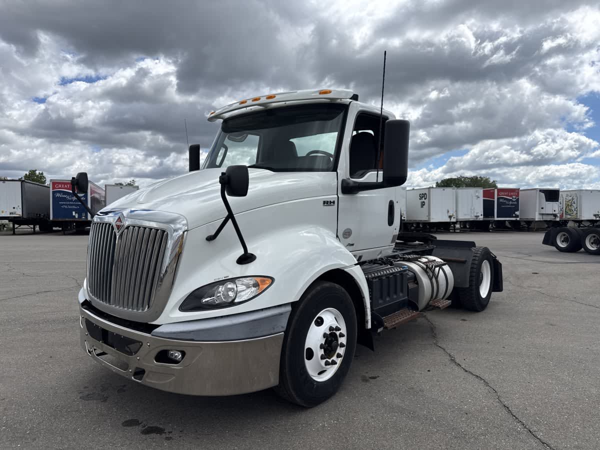 2019 International RH613