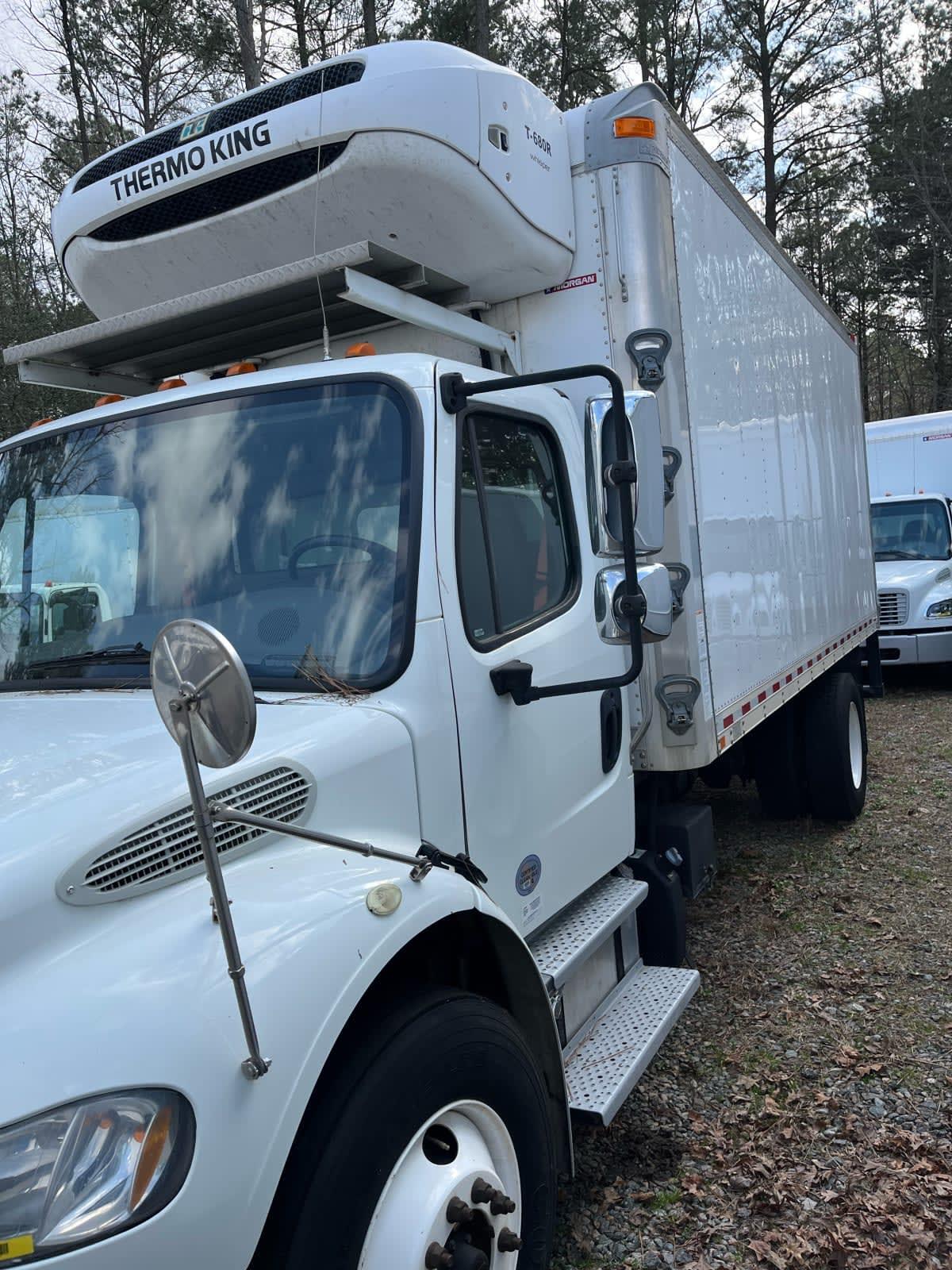 2019 Freightliner M2 106