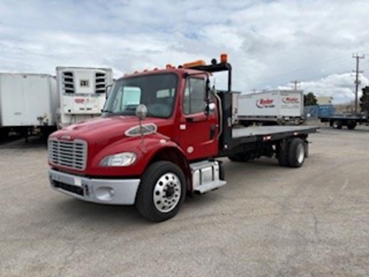 2018 Freightliner M2 106