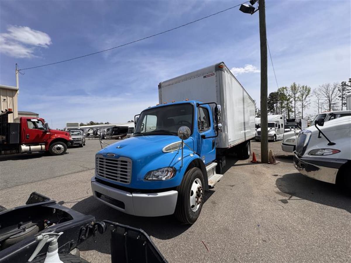 2020 Freightliner M2 106