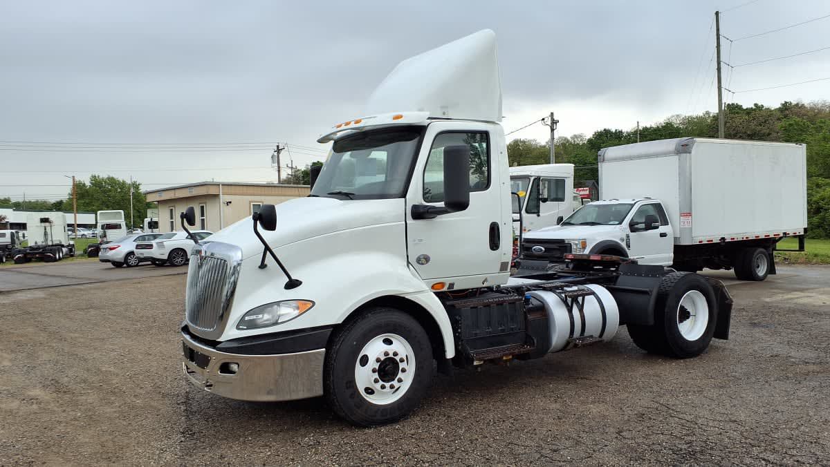 2018 International RH613