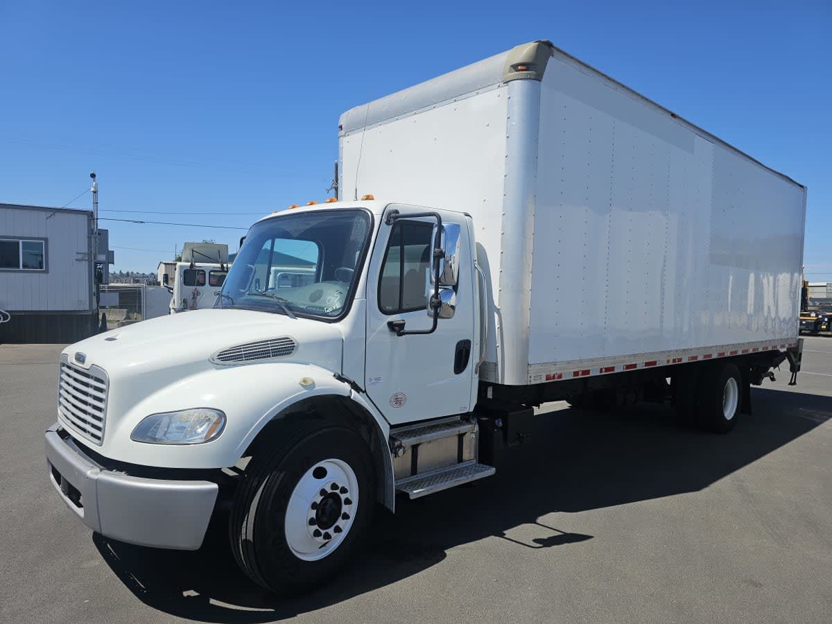 2018 Freightliner M2 106