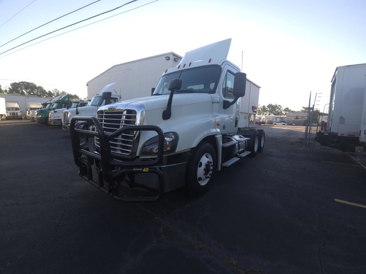 2019 Freightliner CASCADIA 125