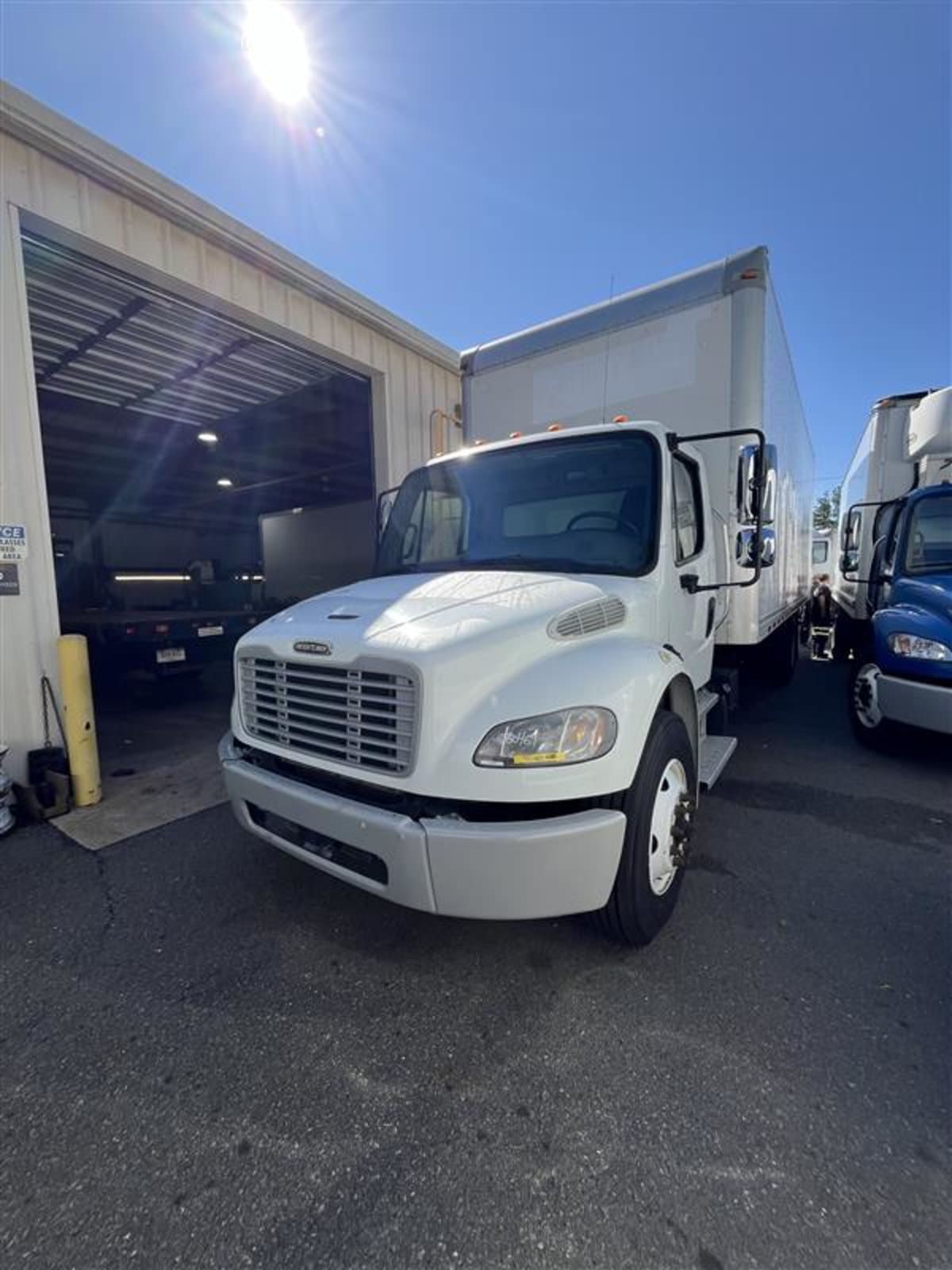 2018 Freightliner M2 106