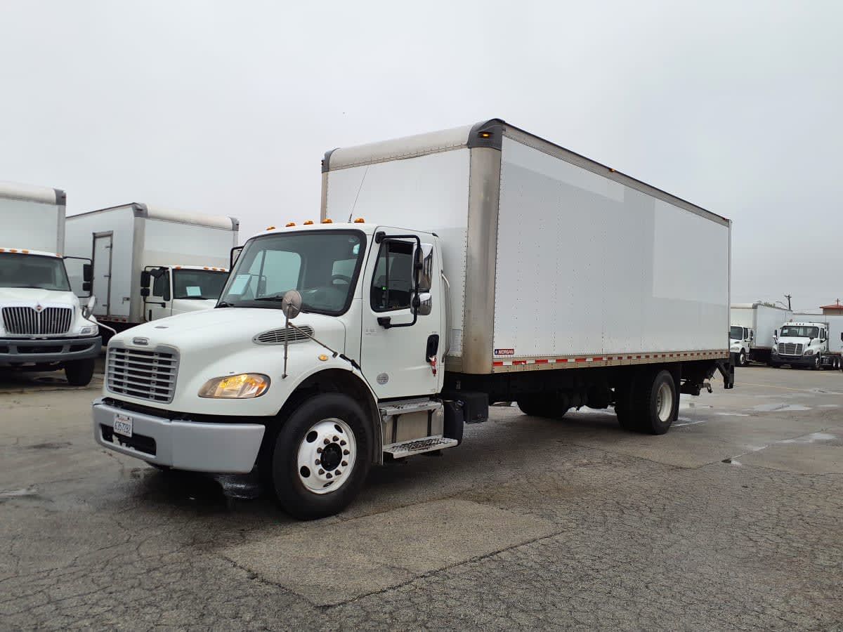 2017 Freightliner M2 106