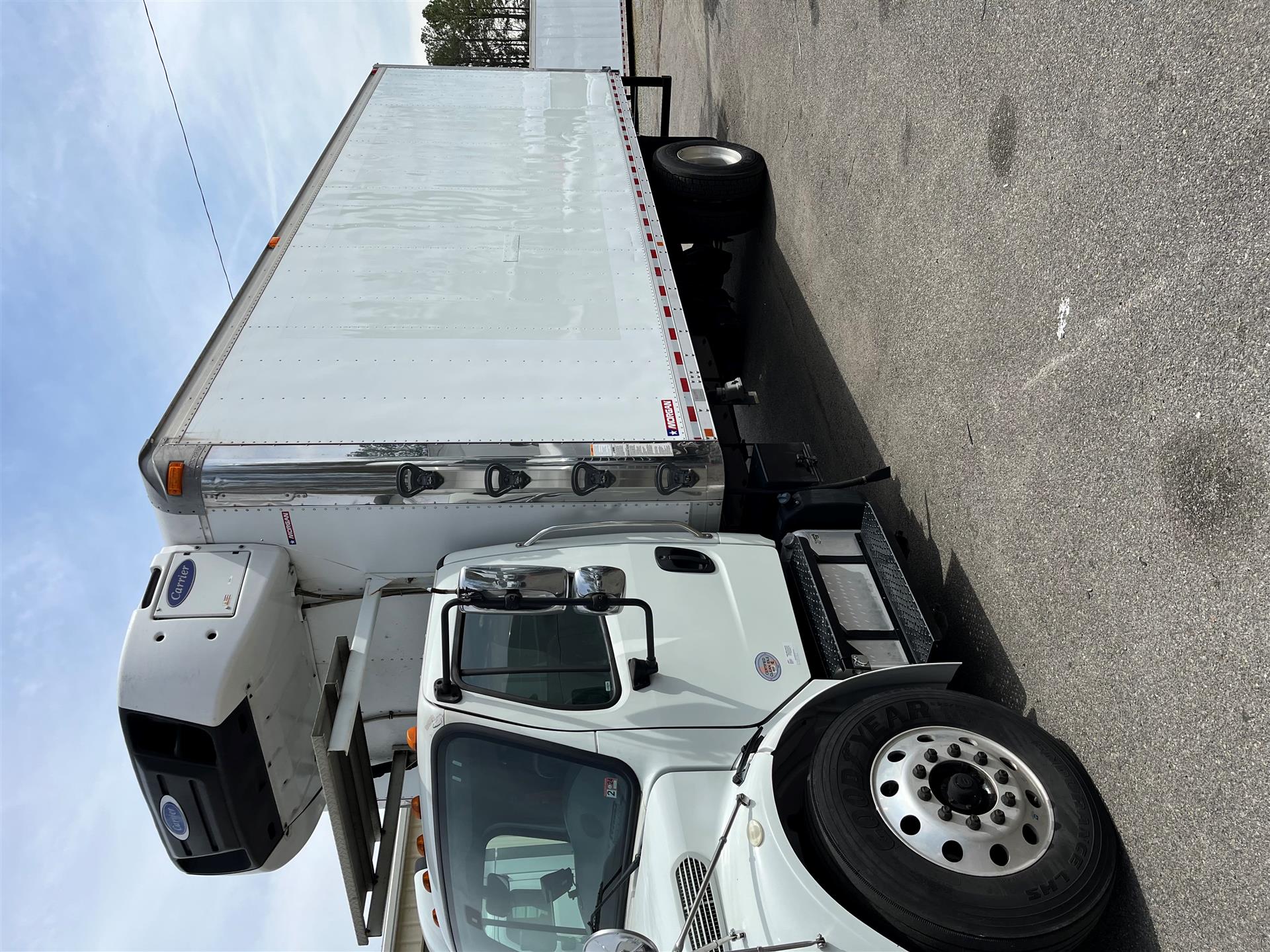 2019 Freightliner M2 106