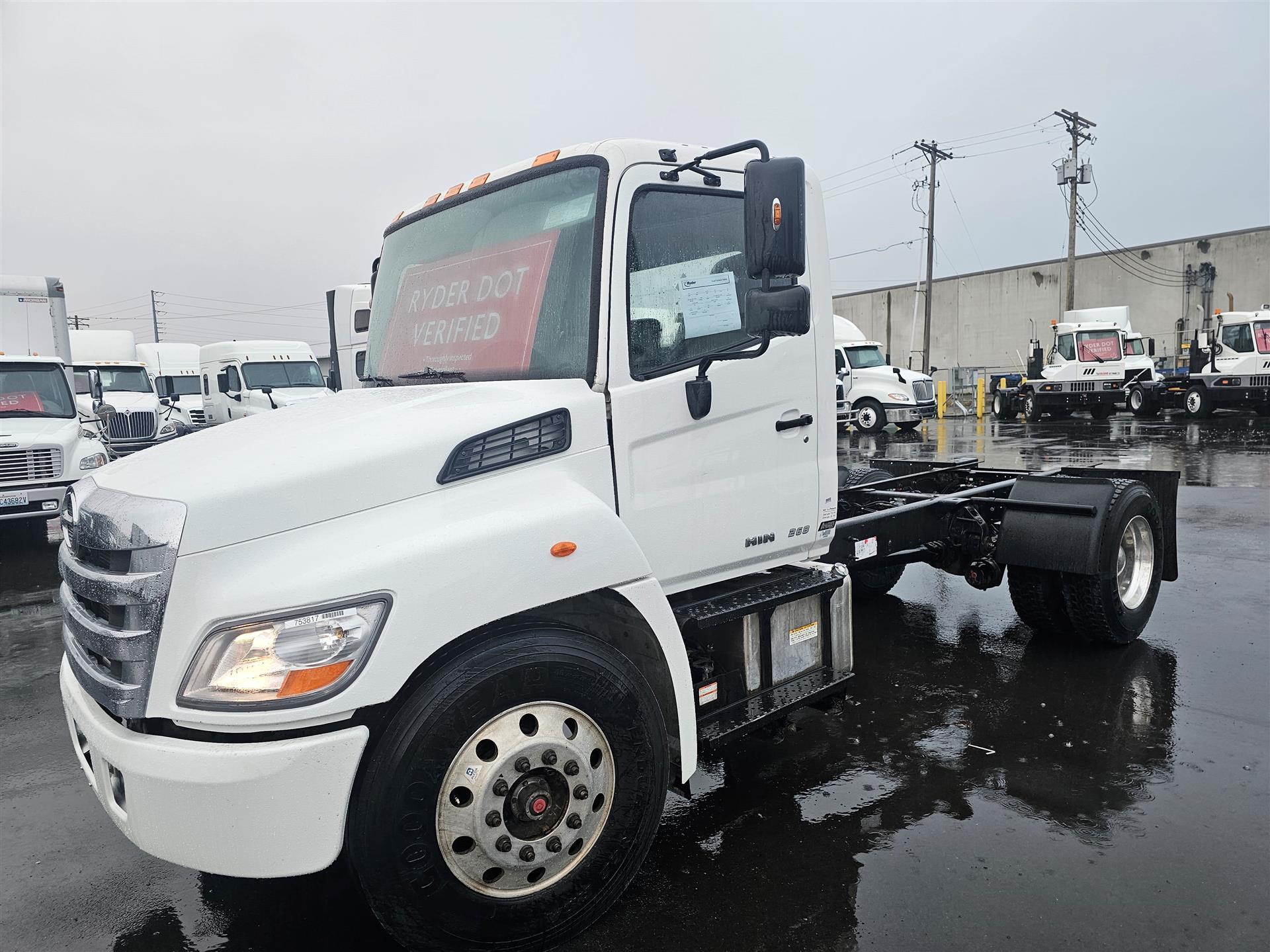 2017 Hino 268