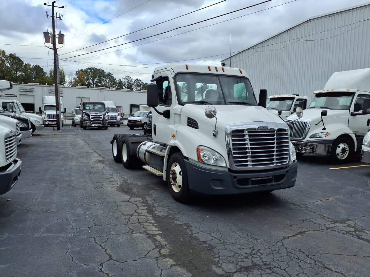 2018 Freightliner CASCADIA PX11364ST