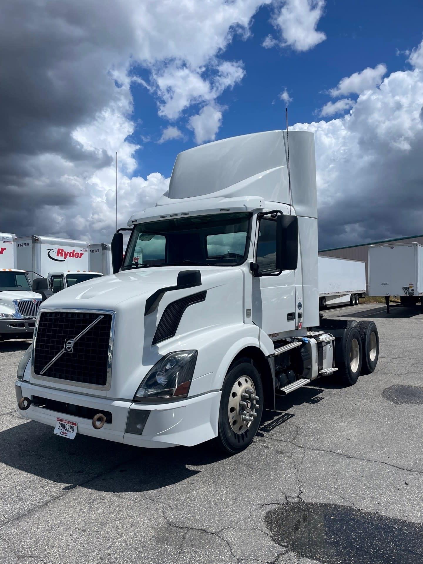 2017 Volvo VNL64T