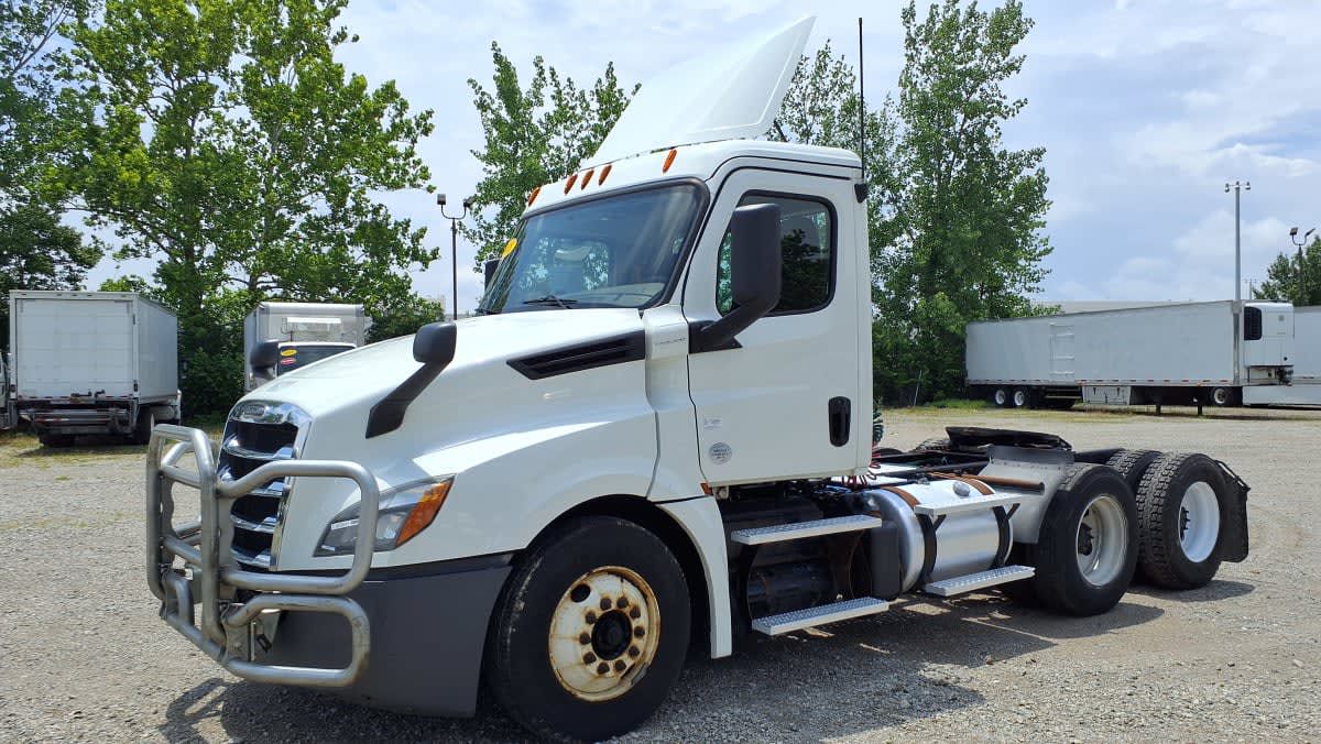 2018 Freightliner NEW CASCADIA PX12664