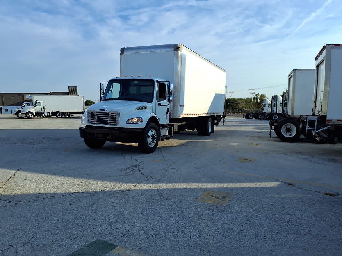 2022 Freightliner M2 106
