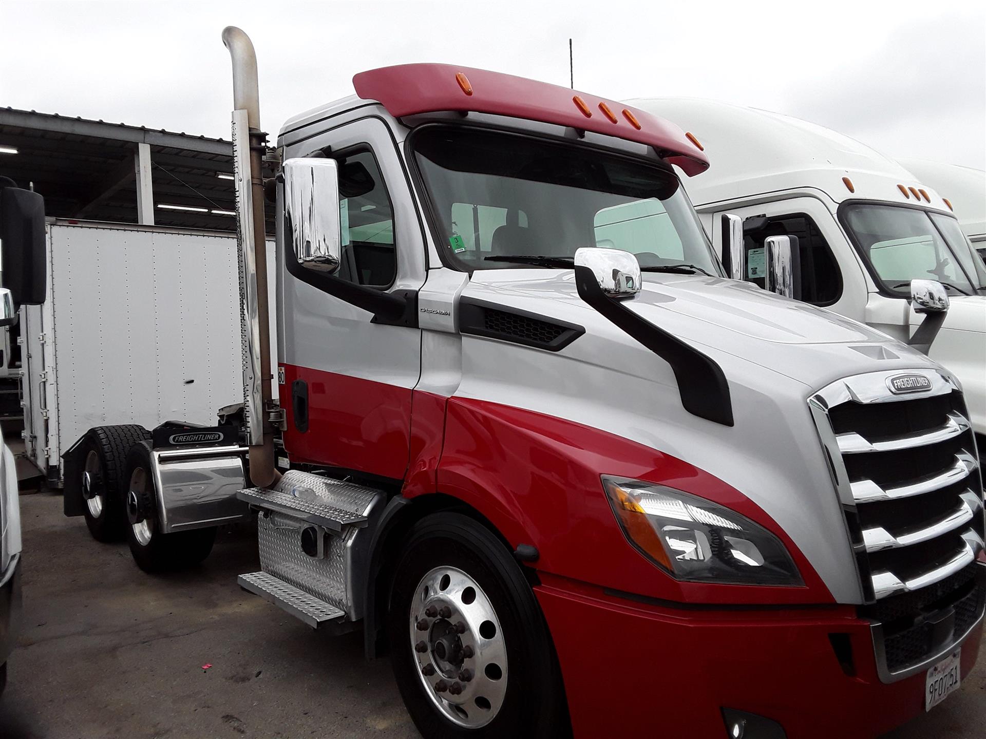 freightliner NEW CASCADIA 116 Trucks For Sale