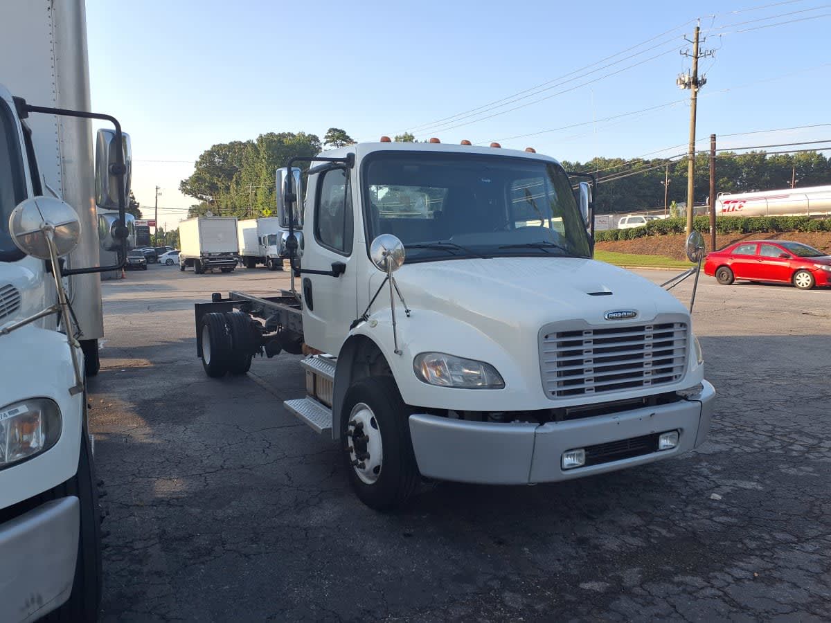 2020 Freightliner M2 106