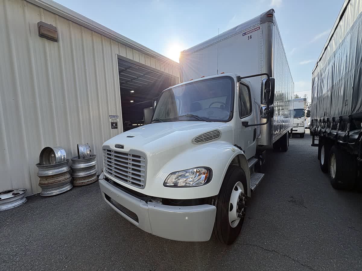 2019 Freightliner M2 106